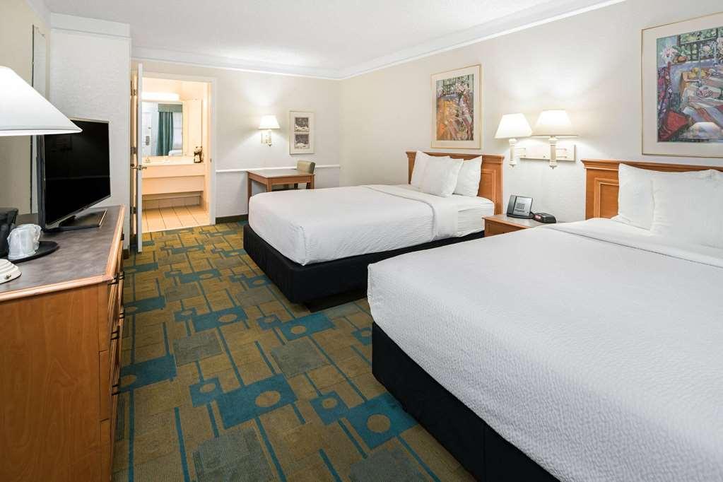 Days Inn By Wyndham San Diego Vista Zimmer foto